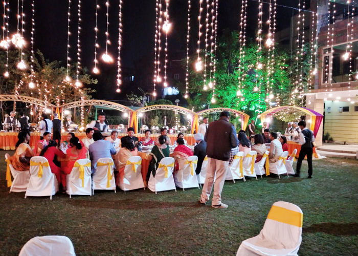 La Fiesta Catering, as one of the Best Caterers in Kolkata, has experience in arranging amazing summer parties and events..